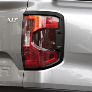 Pokrov zadnje luči mat črn